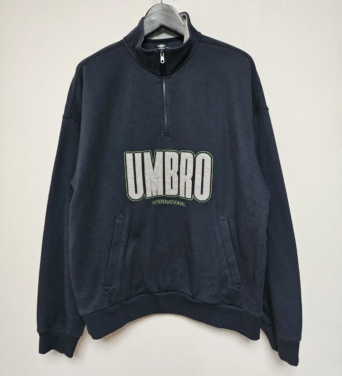 엄브로 Umbro 남성 하프집업 95