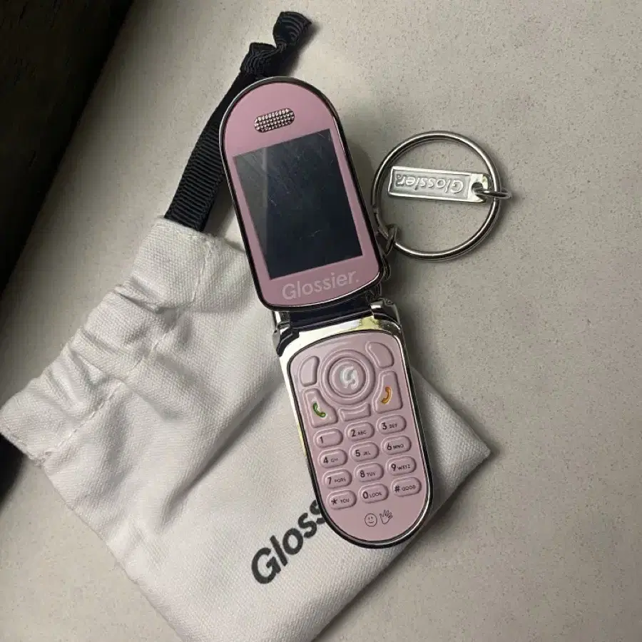 글로시에 키링 (Glossier keyring)