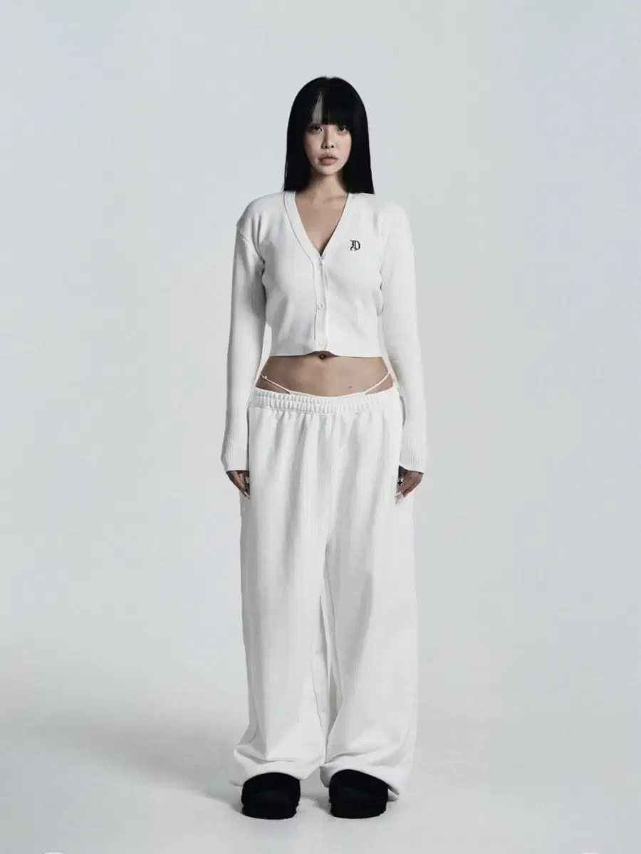 오도어 몰리 조거 Molly wide jogger in white