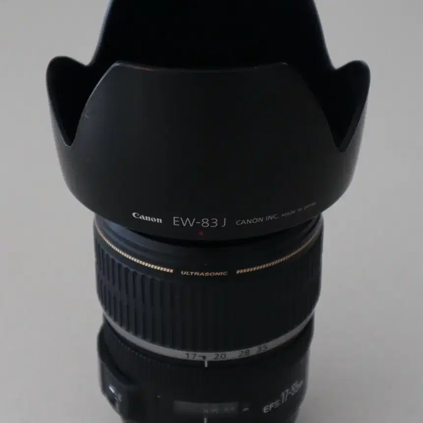 캐논 EF-S 17-55mm F2.8 IS USM (축복렌즈)