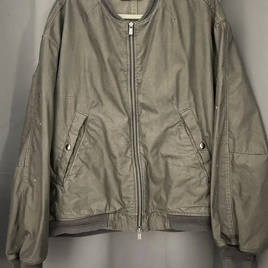 폴리테루 Light MA-1 Bomber Deep Beige