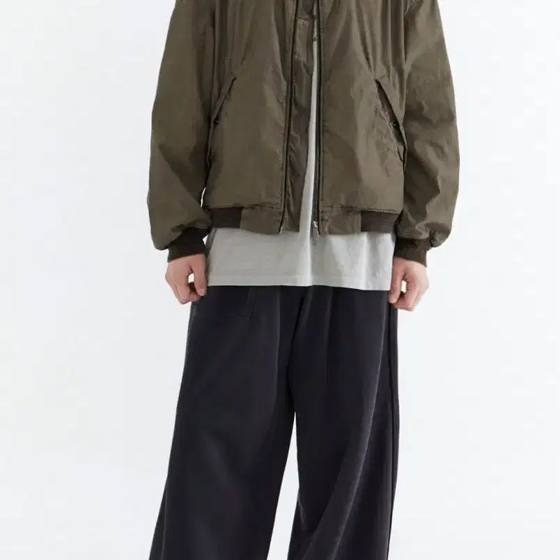 폴리테루 Light MA-1 Bomber Deep Beige