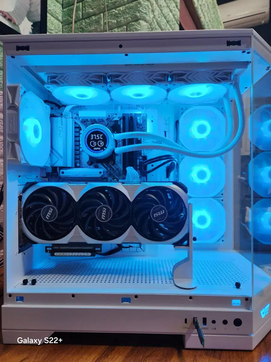 고성능 컴퓨터 ( 9800X3D RTX4080SUPER ) PC