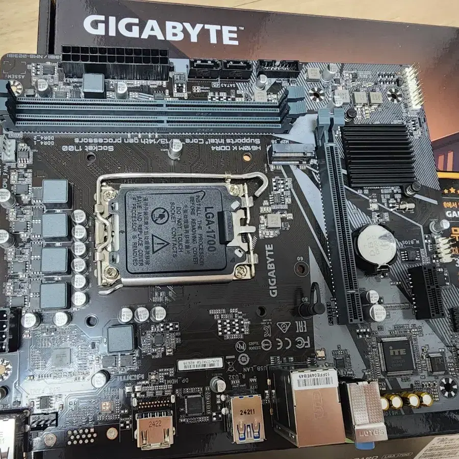 GIGABYTE H610M k D4 제이씨현 정퓬