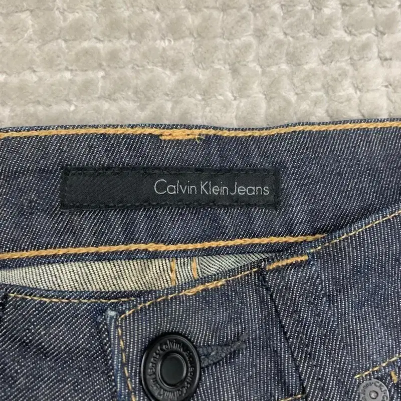 29 CALVIN KLEIN 캘빈클라인 청바지 A00474