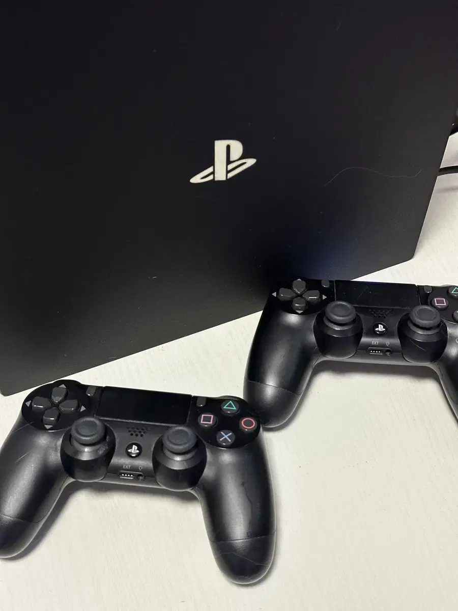 ps4 pro 1테라, 게임 7종, 듀얼센스 2개