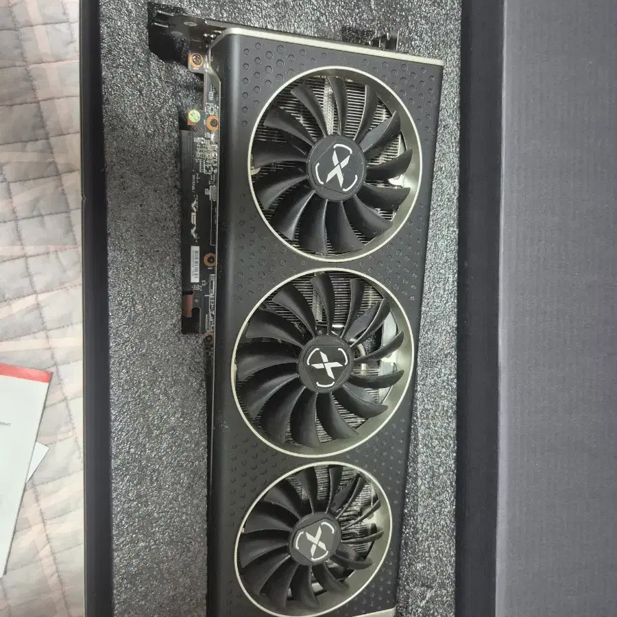 xfx 6700xt quick 판매합니다.