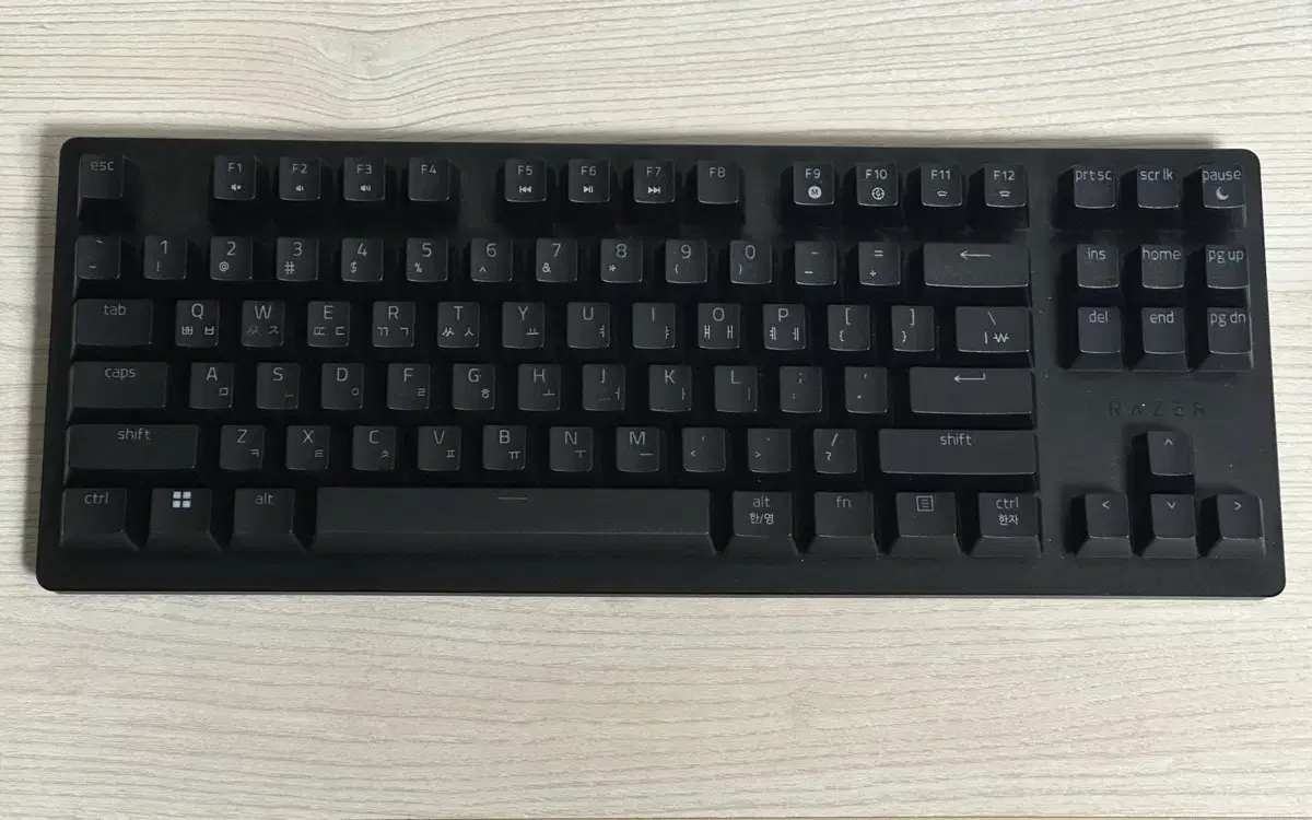 레이저 헌츠맨 V2 리니어 TKL