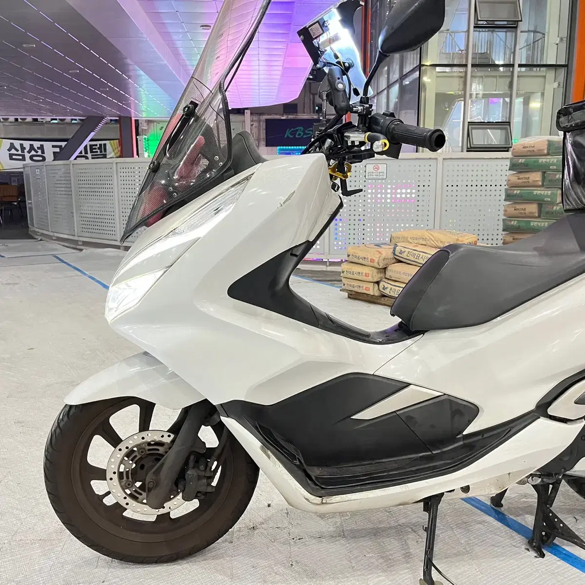 2019년식 PCX125 혼다 정비완료 화이트색상 배달셋팅완료 115만원