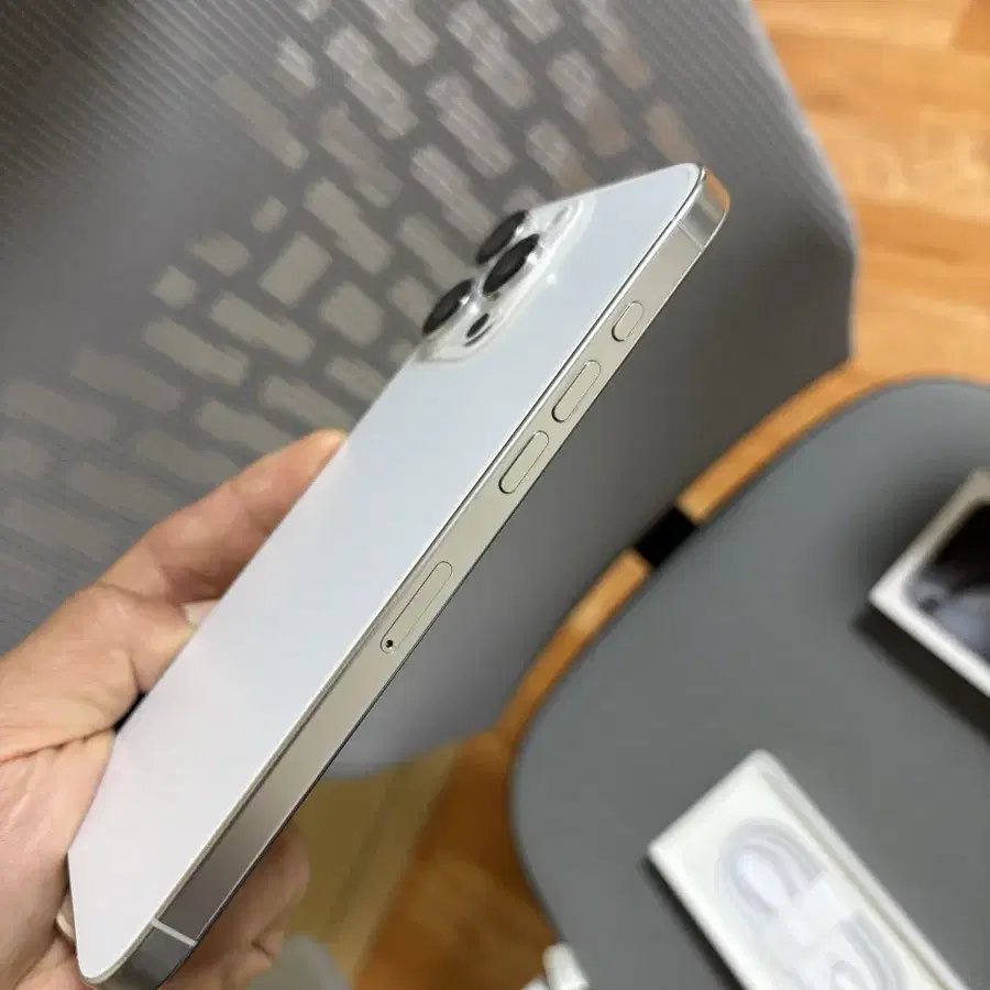 자급제 아이폰16 ProMax  256gb (새제품 급 )