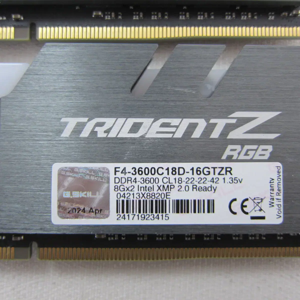 지스킬 DDR4-3600 TRIDENT Z RGB 16G(8Gx2)