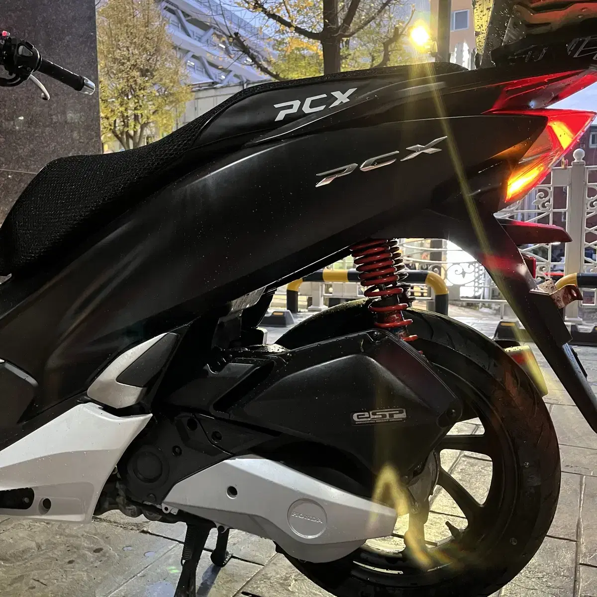 2020년형 PCX125 깔끔한셋팅 145만원 팝니다