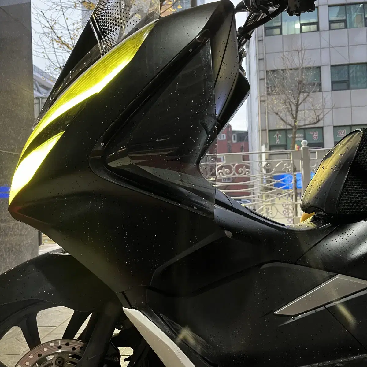 2020년형 PCX125 깔끔한셋팅 145만원 팝니다