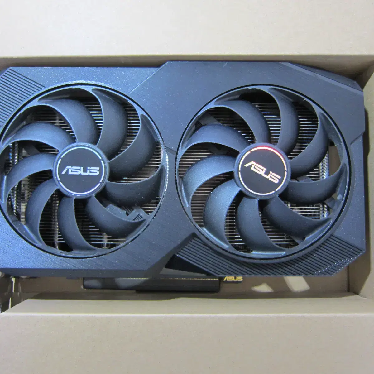 ASUS DUAL RX 7600 O8G V2 OC D6 8GB 박스풀