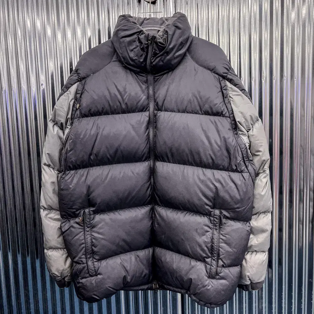 Nike ACG Old School Goose Down Puffer Jumper (Domestic XL) P500