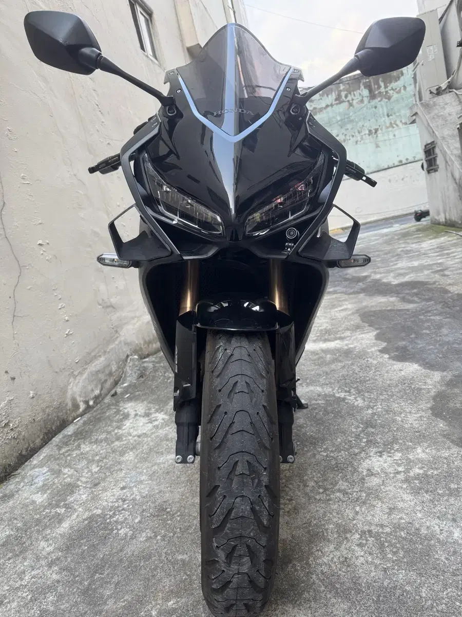 CBR650R 블랙 풀배기 대전