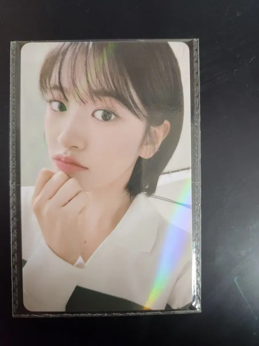 IveYujin Papa John's 6th hologram photocards