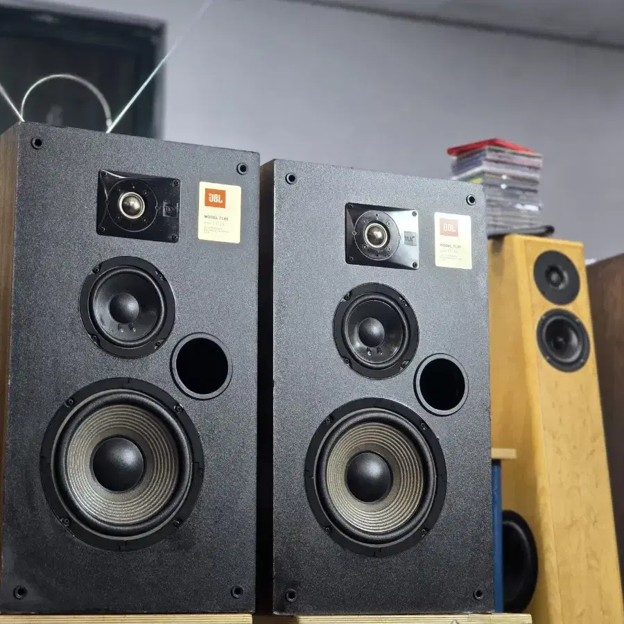 JBL TLX6 고급 중형 스피커 팝니다.