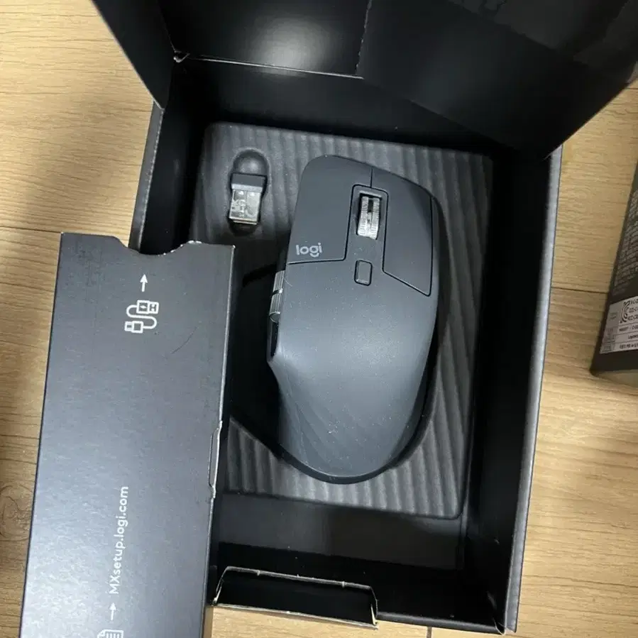 로지텍 logitech mx master 3 마우스 개봉만한 새제품 판매