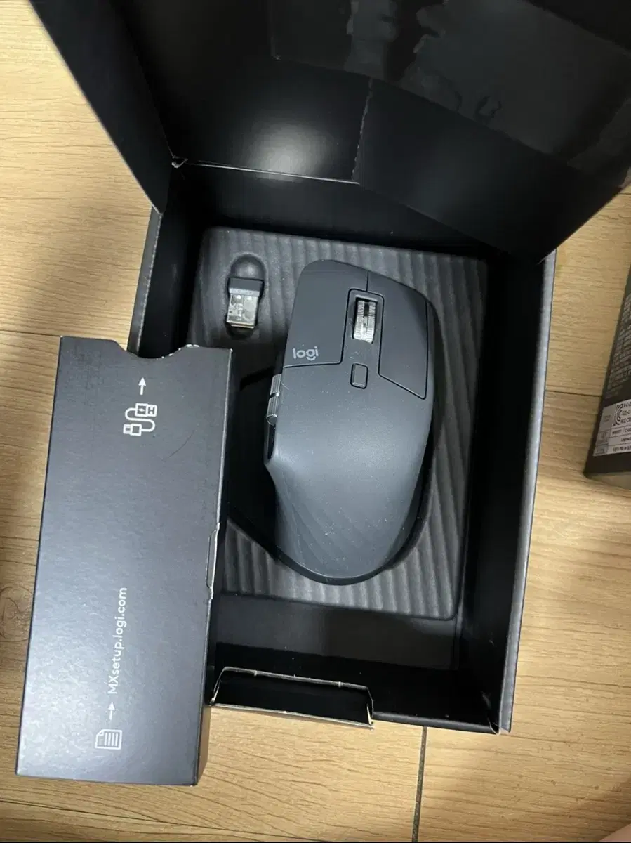 로지텍 logitech mx master 3 마우스 개봉만한 새제품 판매