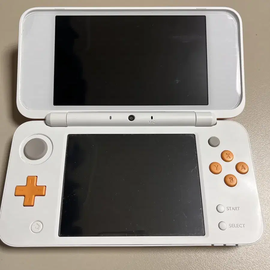 닌텐도 2DS XL 판매합니다