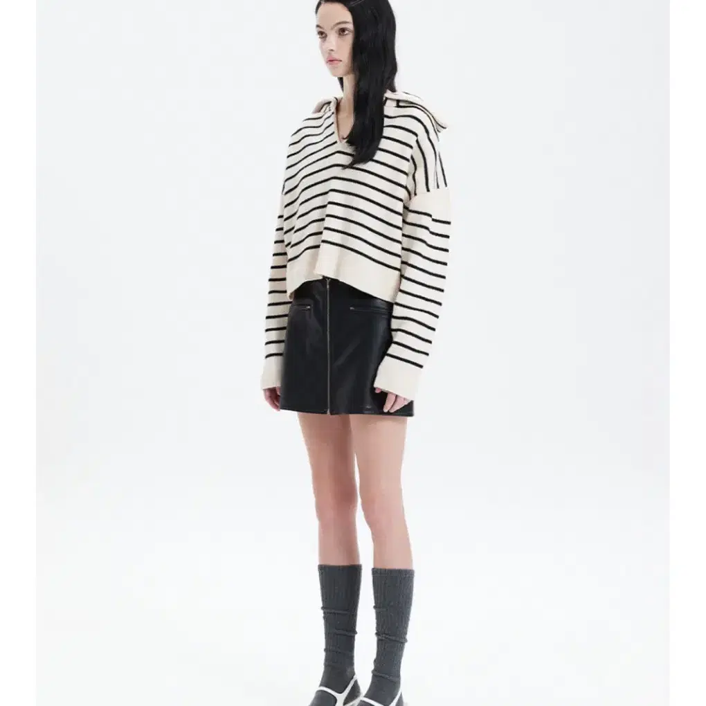 해바이해킴 STRIPE SLIT KNIT 스트라이프 니트