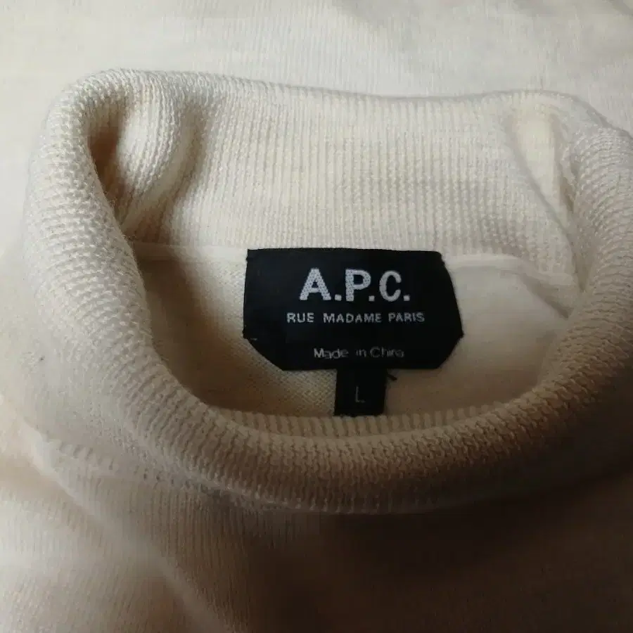 A.P.C 아페쎄 니트 M~L