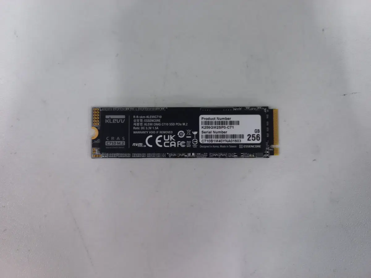 ESSENCORE KLEVV C710 M.2 (256GB)