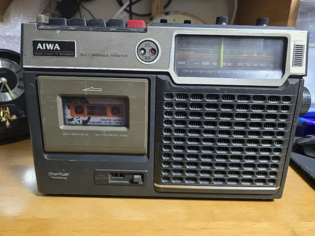 AIWA 카세트 라디오