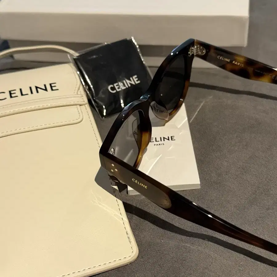 셀린느 선글라스 Celine CL4003