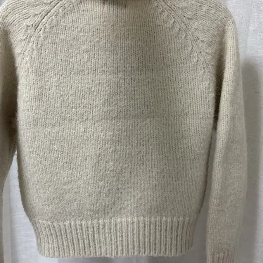 마리떼 W HAIRY ZIPUP CARDIGAN Cream