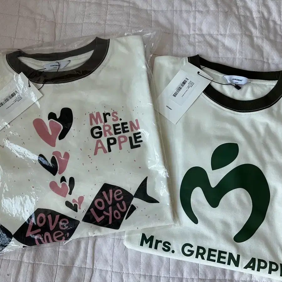 mrs. greenapple 디자인 링거티 판매합니다.