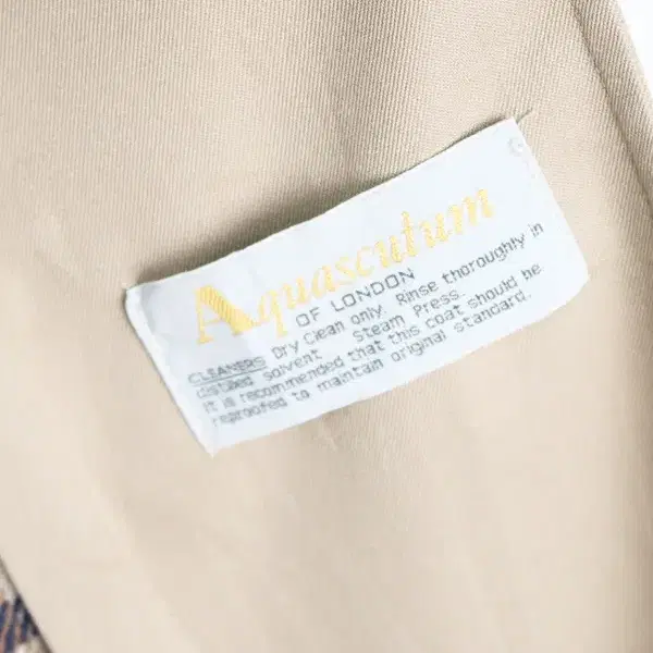 Aquascutum 코트