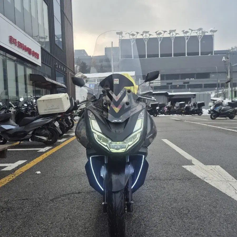 pcx125  24년식 판매합니다.