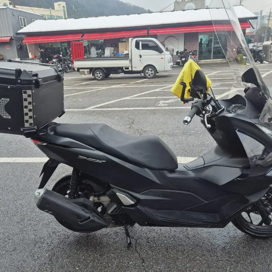 pcx125  24년식 판매합니다.