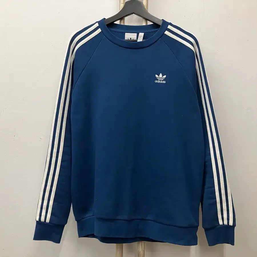 2 아디다스(adidas) 맨투맨 100(L)