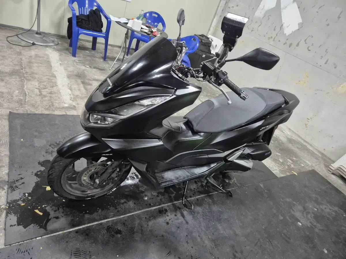 부산 PCX125 (2023년식) 275만원 상태A급