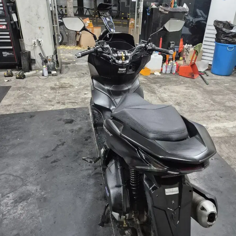 부산 PCX125 (2023년식) 275만원 상태A급