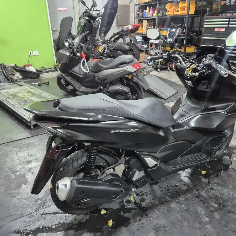 부산 PCX125 (2023년식) 275만원 상태A급