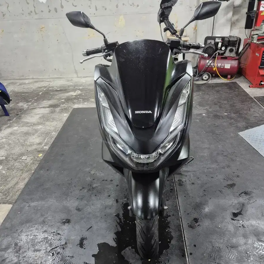 부산 PCX125 (2023년식) 275만원 상태A급