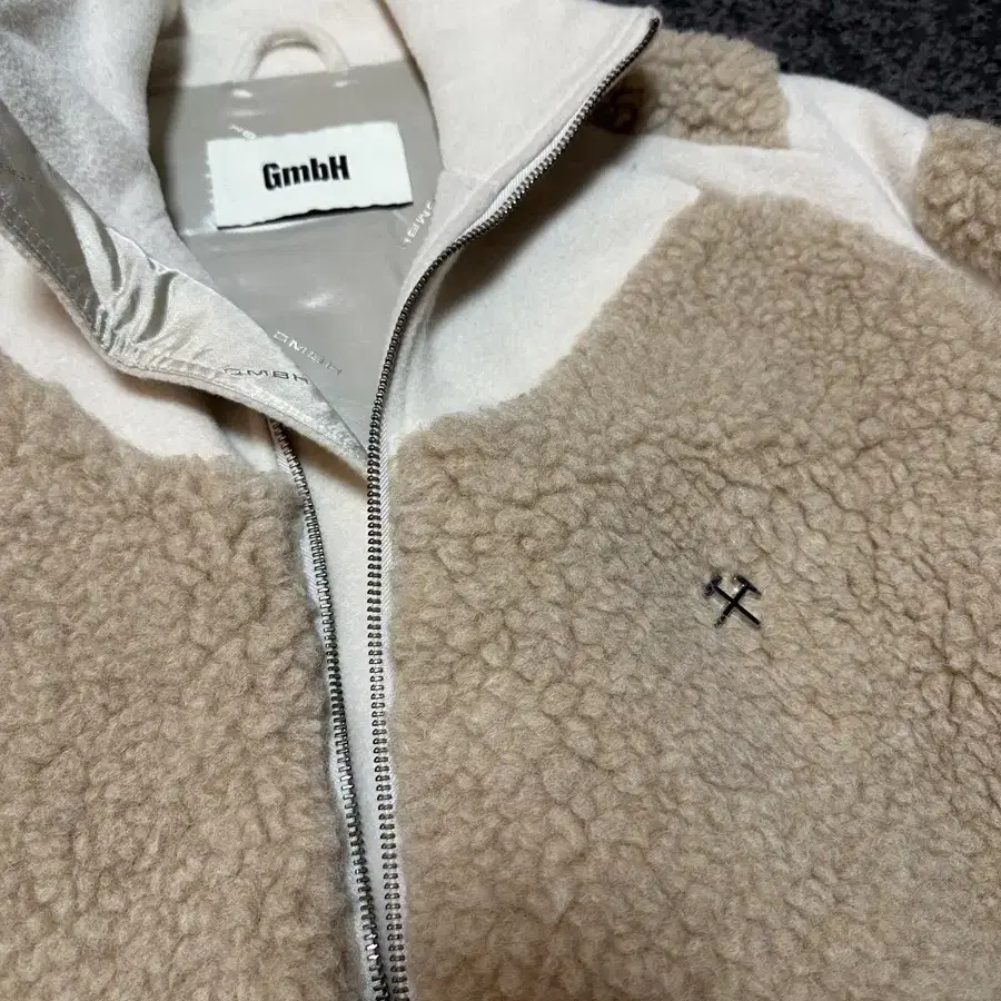 gmbh 후리스 (Fleece)