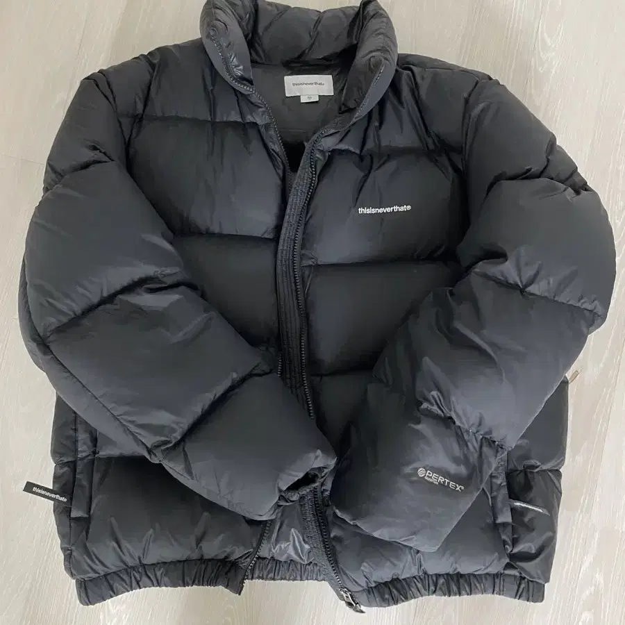 디스이즈네버댓 PERTEX T Down Jacket M 사이즈