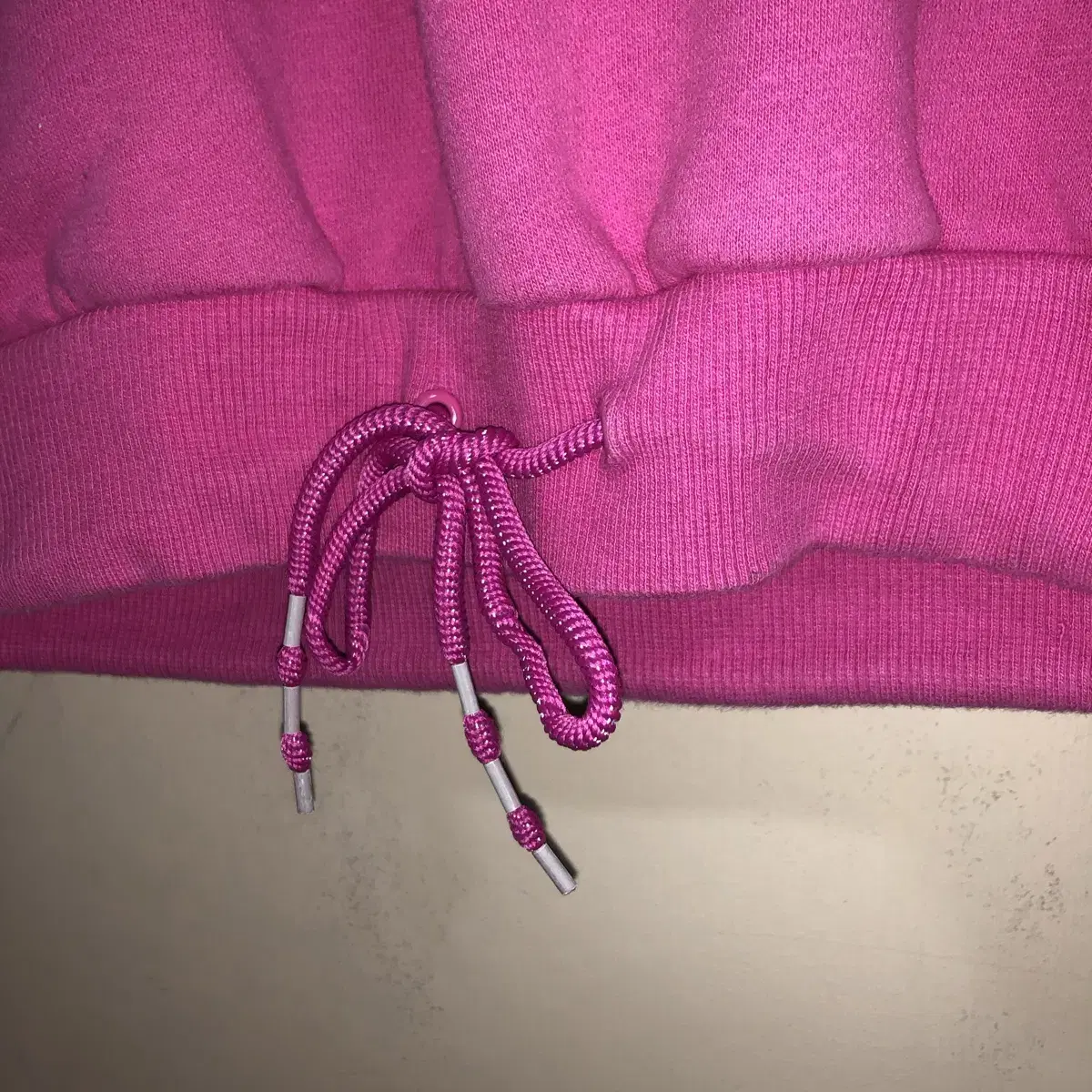 Vintage Adidas pink silver hood t