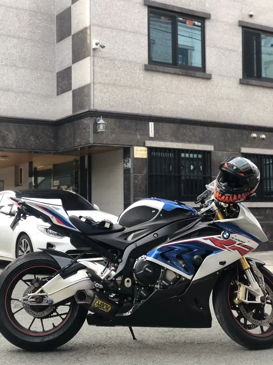 2018년식 bmw s1000rr 애로우풀배기 구변완 ! 팝니다