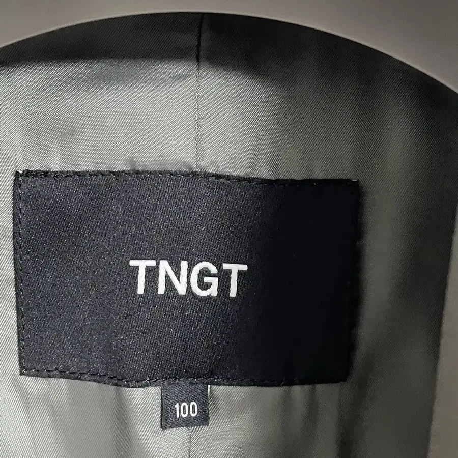 TNGT 코트 판매합니다