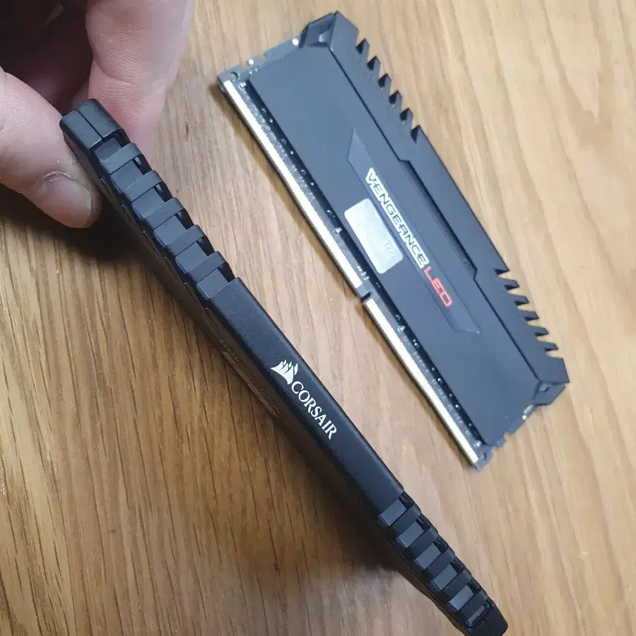 커세어 벤젠스 ddr4 16g 램 메모리 2개 일괄