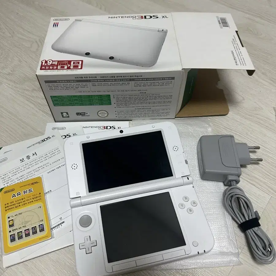 닌텐도 3ds xl 화이트 국내정발