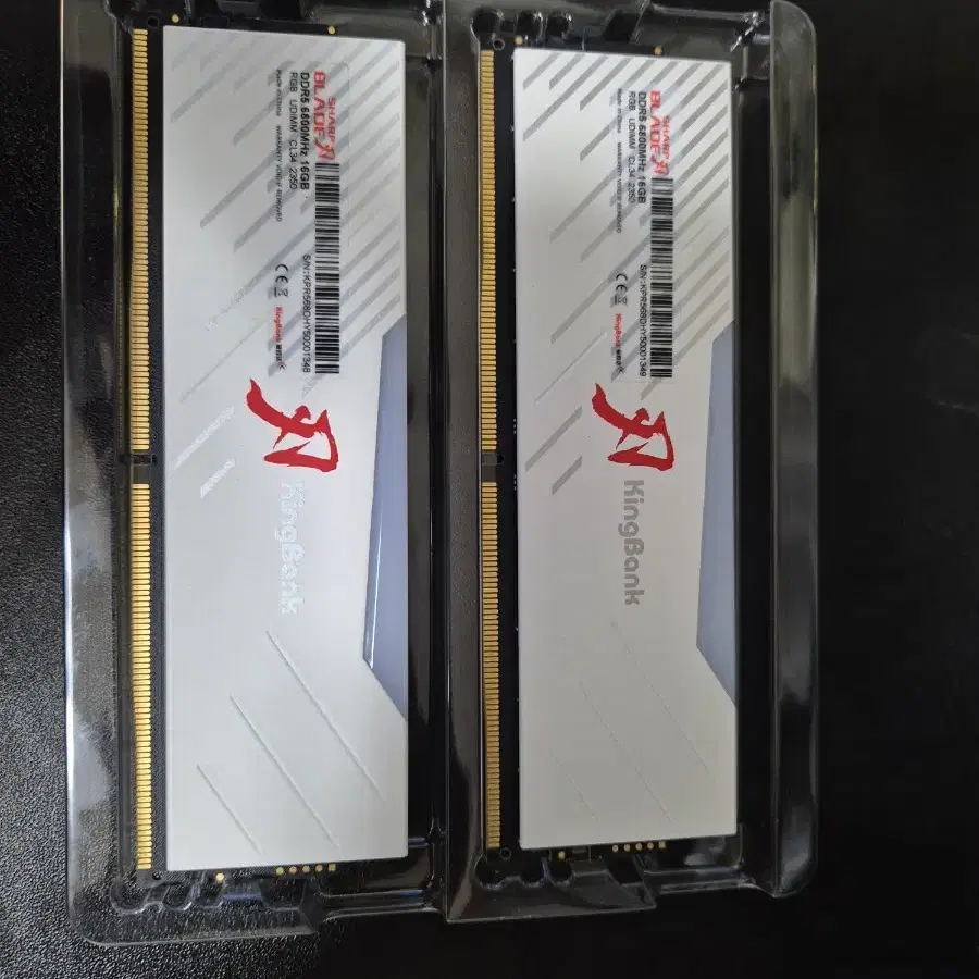 킹뱅크 ddr5 16gb x 2ea 6800mhz