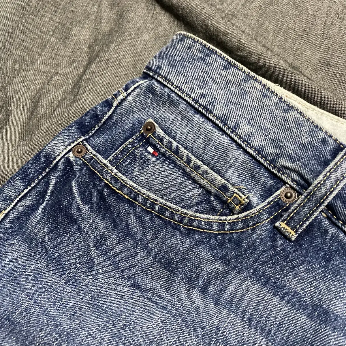 Tommy Hilfiger denim paants Sz 33X30