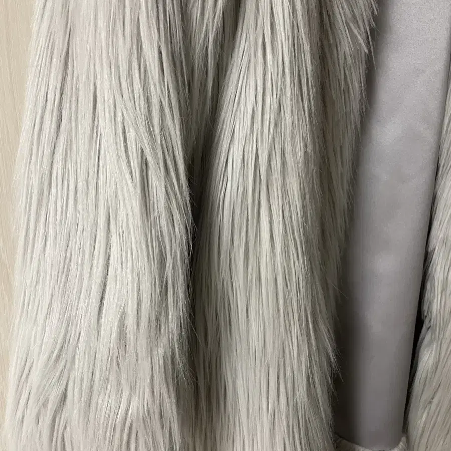 나체 NACHE SHAGGY FAUX FUR COAT gray